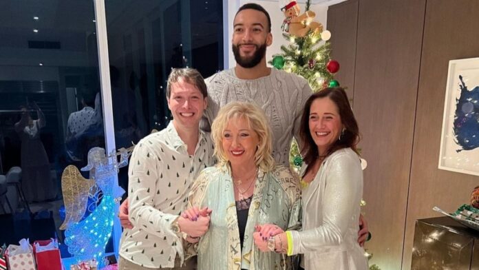 Rudy Gobert with his siblings and mother